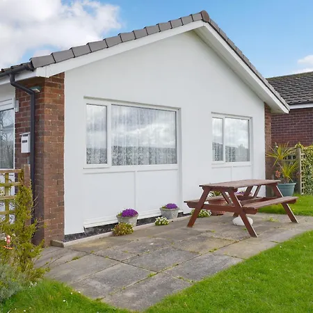 Holiday home Jasmine View Gristhorpe